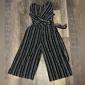 Roz & Ali Wide Leg Jumpsuit 8 Black White Belted Dressy Chic Work